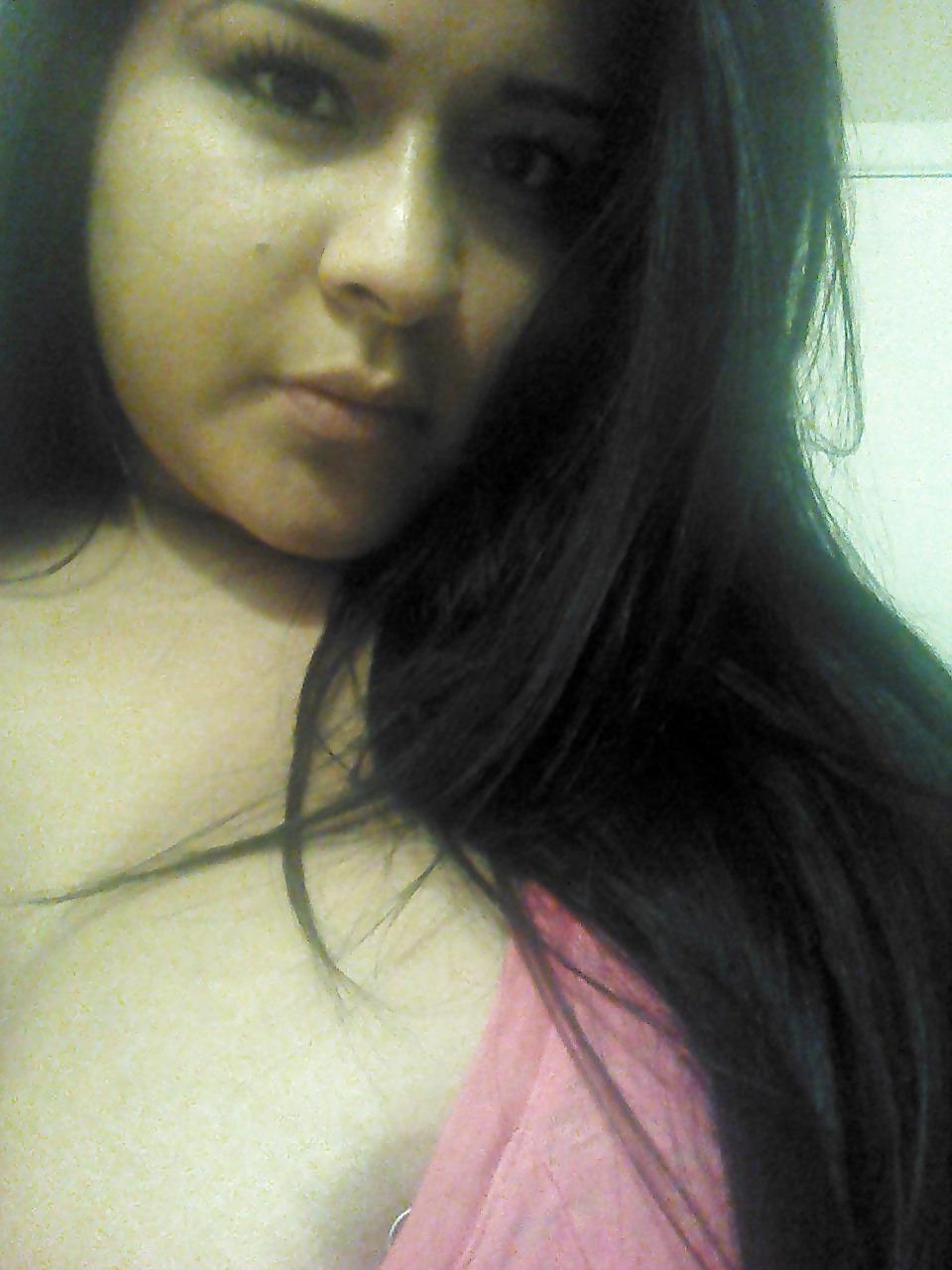 21P Sexy latina
