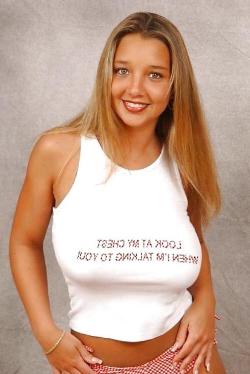 25P Follow what written on T-shirts