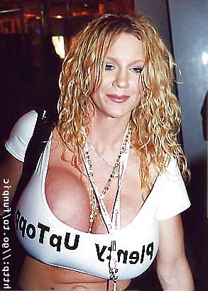 25P Follow what written on T-shirts