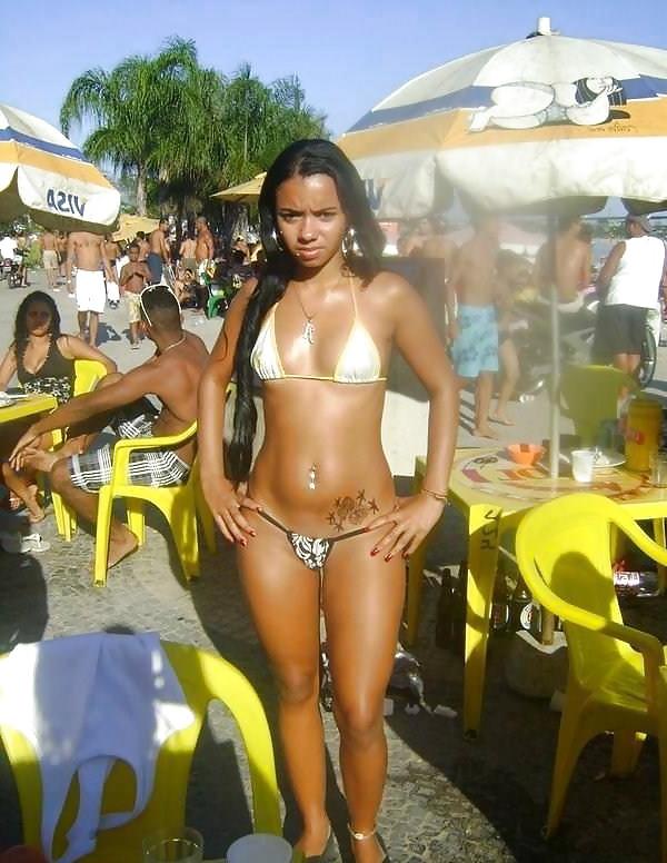 25P Sexy Latina Babes 6