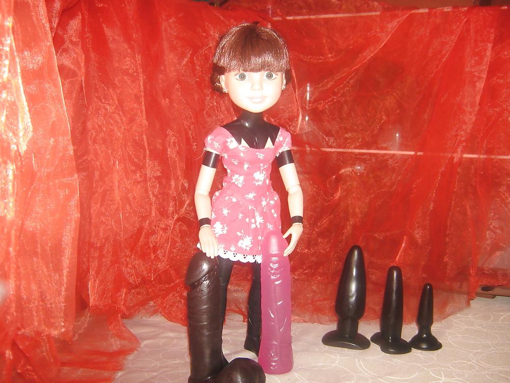 25P Katy Goes Latex