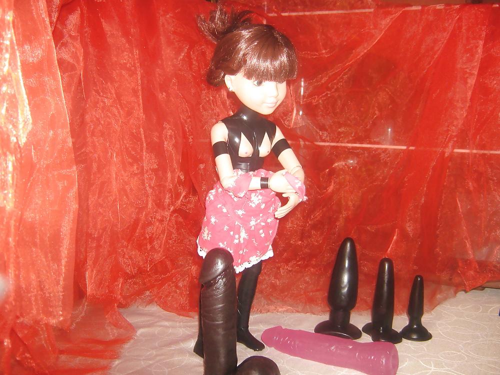25P Katy Goes Latex
