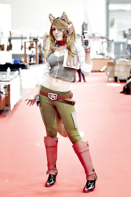 25P Wanking Material: Jessica Nigri.