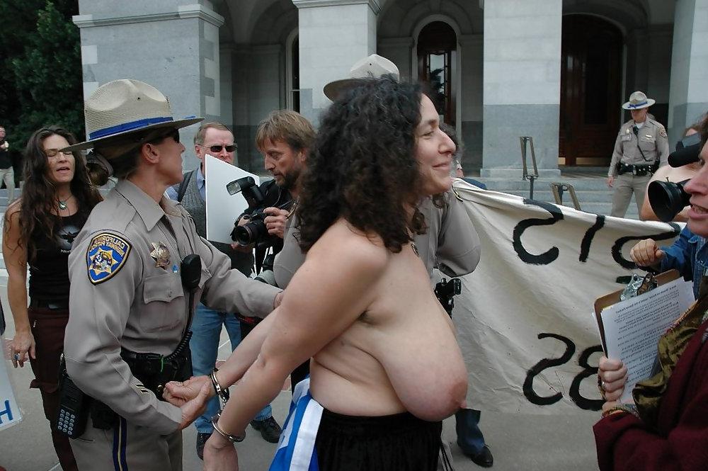 20P Saggy tits 86.