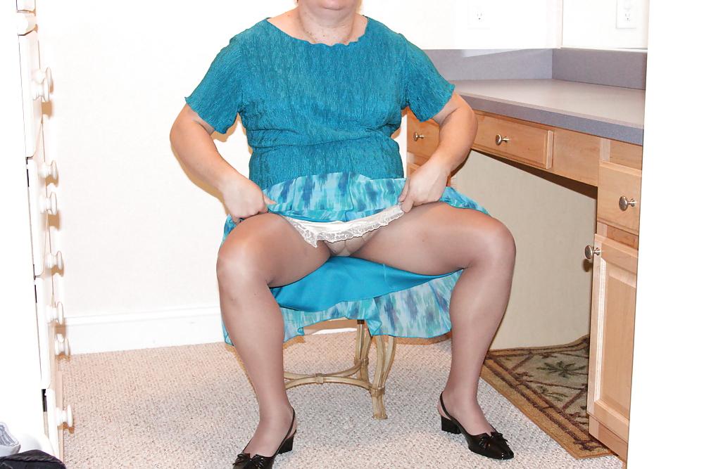 19P Wife in Panties and Pantyhose
