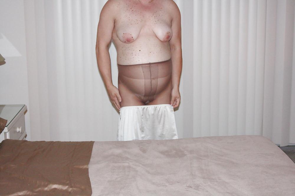19P Wife in Panties and Pantyhose