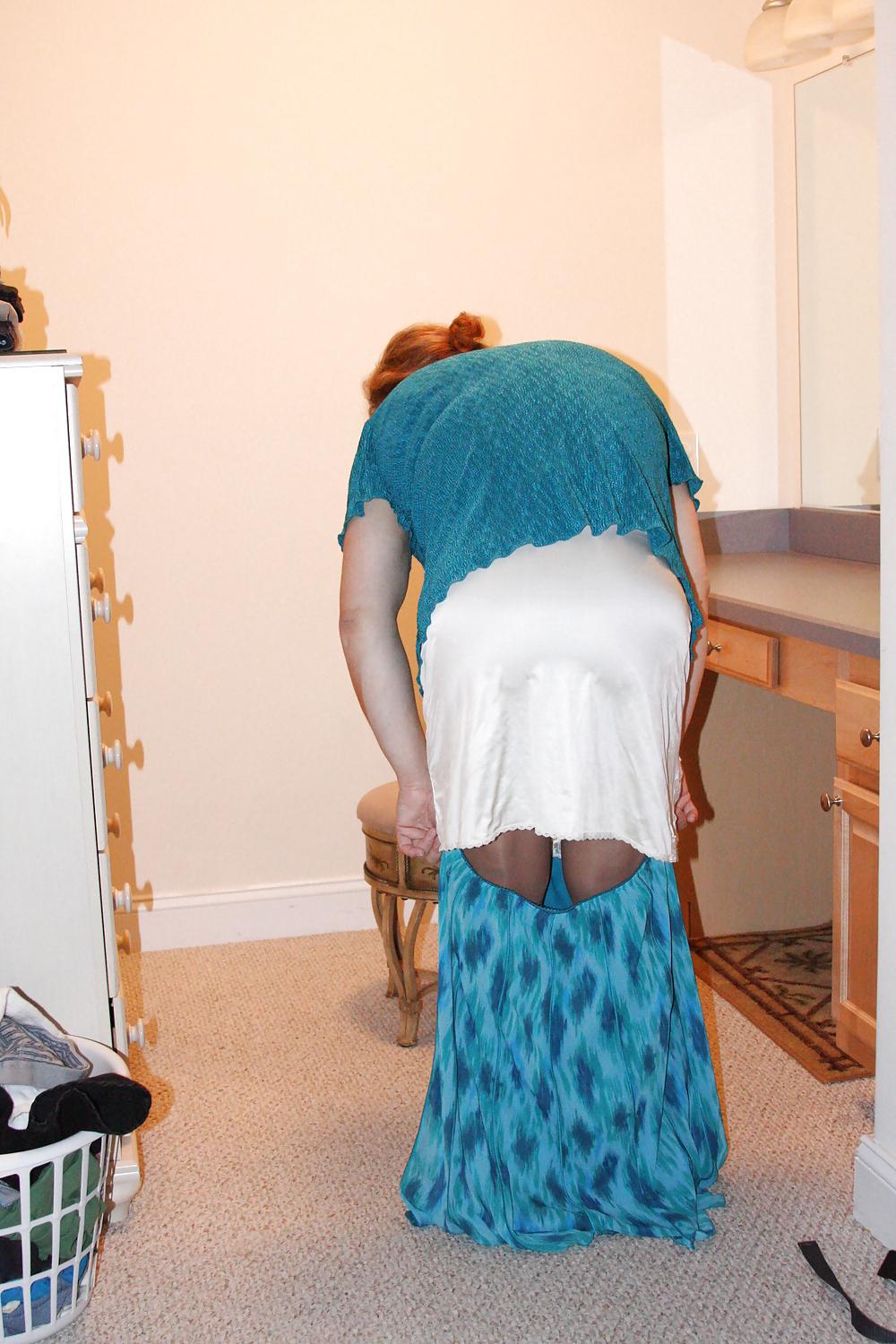 19P Wife in Panties and Pantyhose