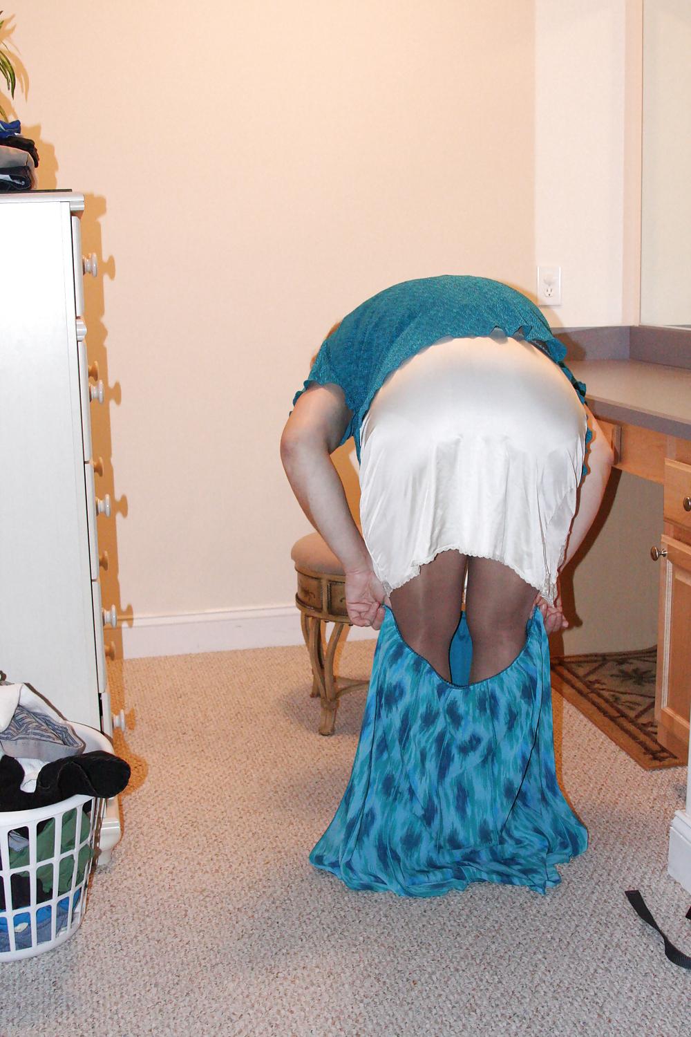19P Wife in Panties and Pantyhose