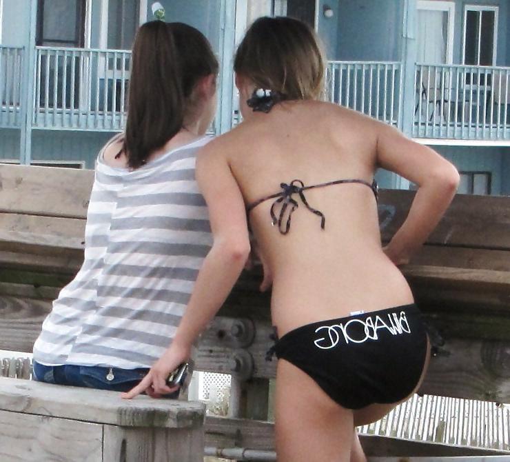 12P Candid Teen Blonde Bikini