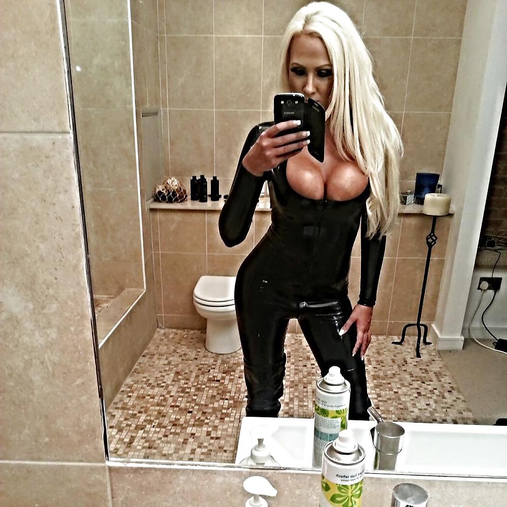 25P Sexy Women in Latex #3