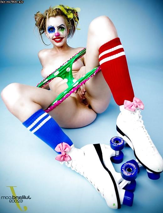 9P Clown Love.