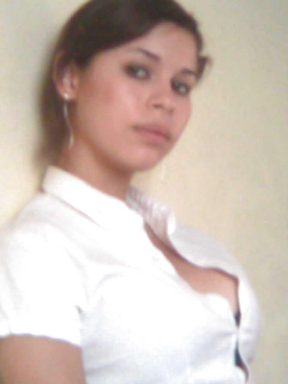 25P A nurse that likes being naughty