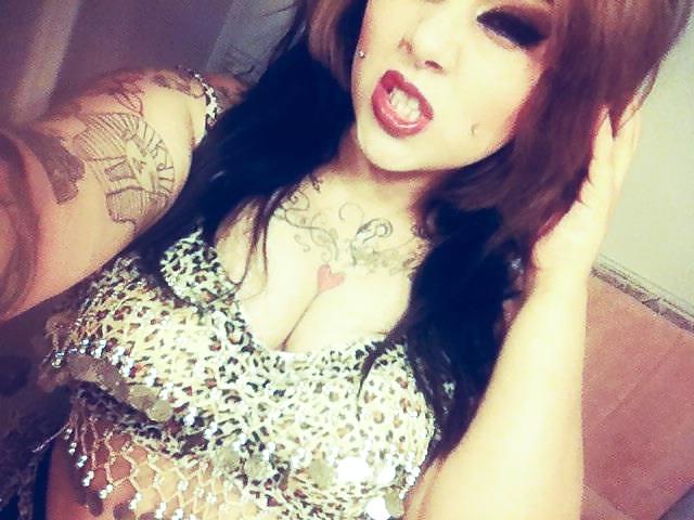 18P Thick tattooed Latina