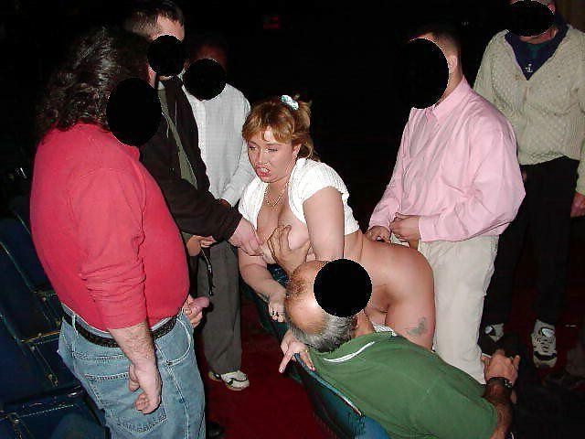 13P SlutWife im Erwachsenentheater