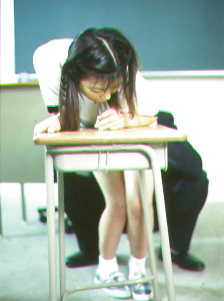 20P Japanese School Girls 06