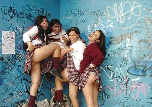 25P Latina Upskirts