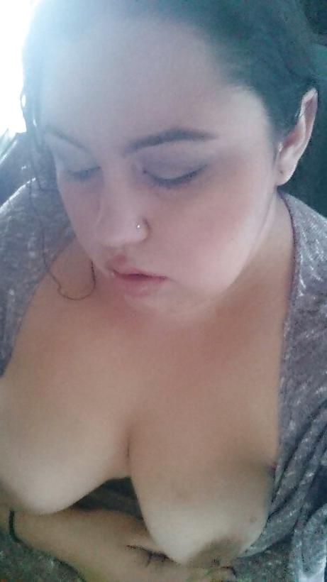 19P Latina kik Photos