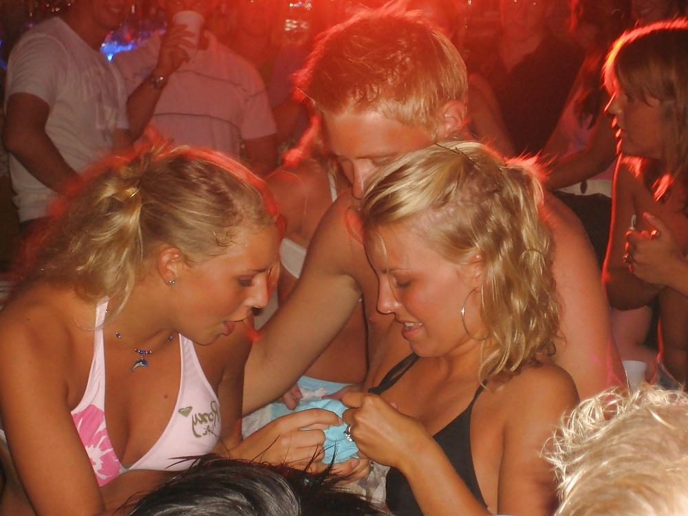 25P Fun in the club