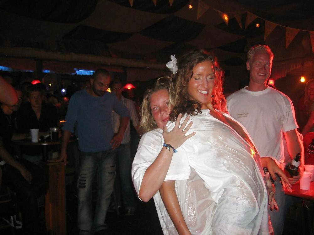 25P Fun in the club