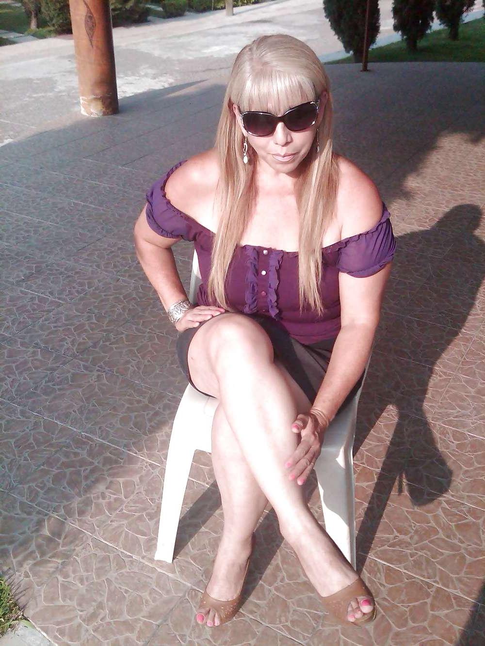 19P Sexy plump latin granny