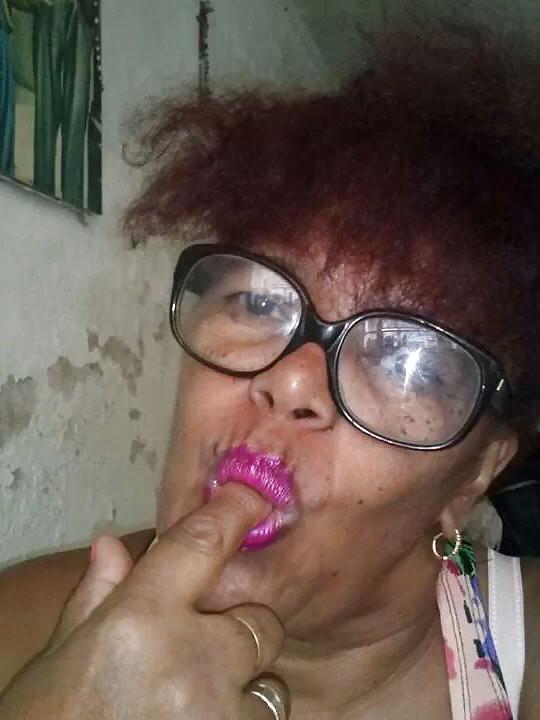 25P My nigga granny on webcam
