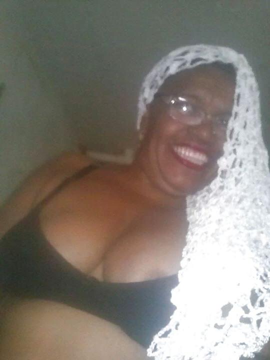 25P My nigga granny on webcam