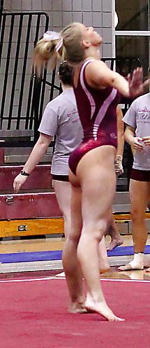 25P Brittany Johnson: Sexy Ass PAWG Whooty Gymnast - Ameman