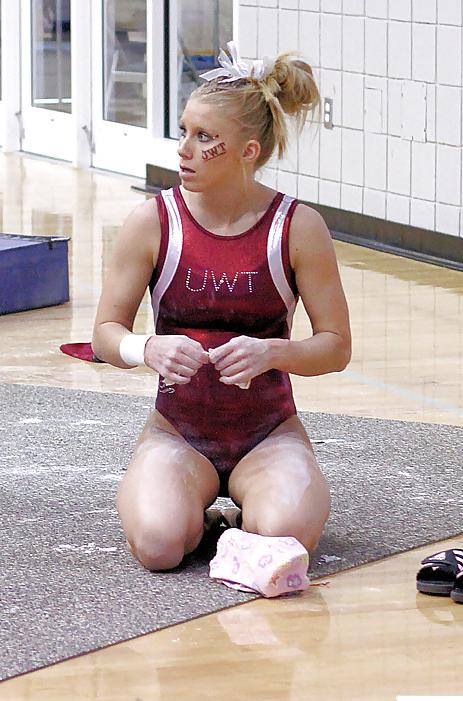 25P Brittany Johnson: Sexy Ass PAWG Whooty Gymnast - Ameman