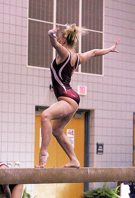 25P Brittany Johnson: Sexy Ass PAWG Whooty Gymnast - Ameman