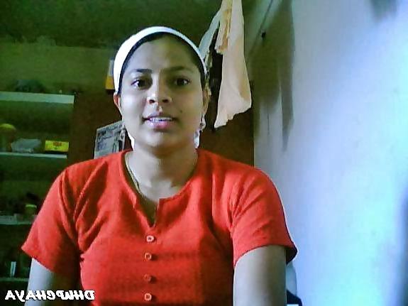6P Webcam aunt