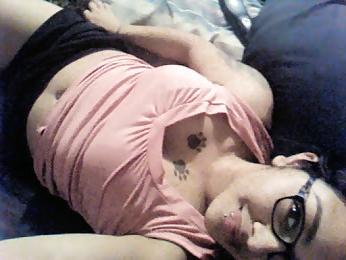 25P Yummy latina milf