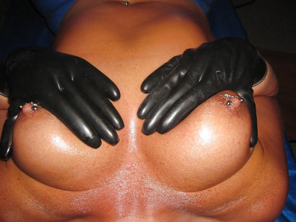 16P Latex Queen