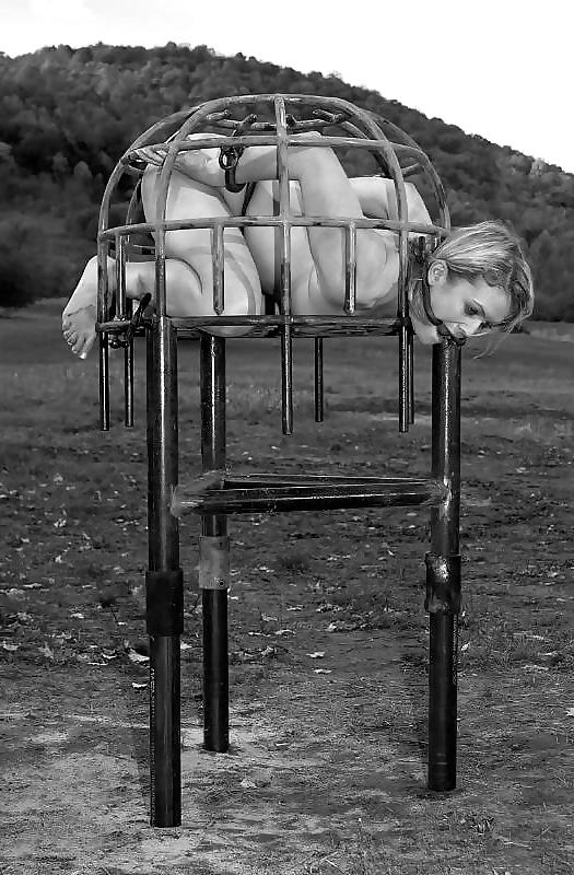 25P BDSM Submission 03