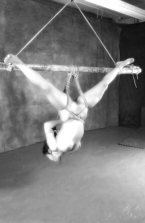 25P BDSM Submission 03