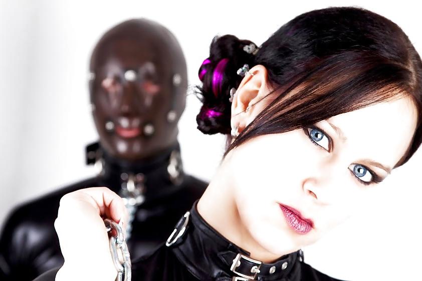 21P BDSM ROOM 1