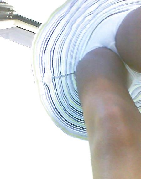 25P Russian upskirts 04