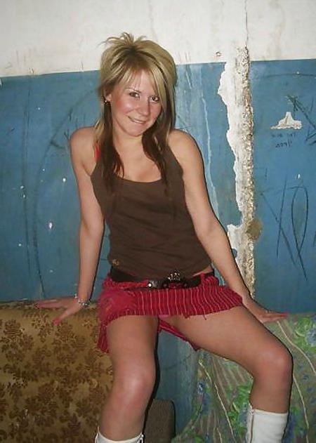 25P Russian upskirts 04
