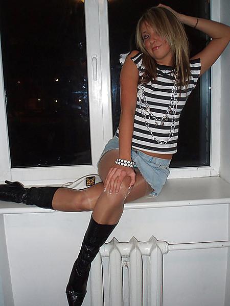 25P Russian upskirts 04