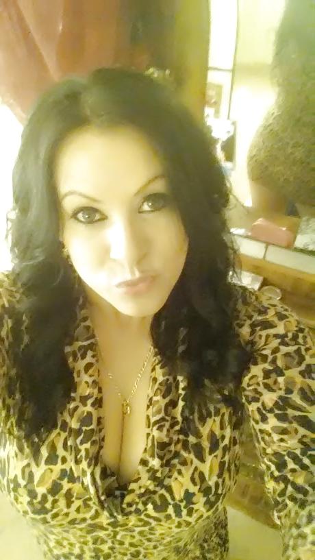 15P Naughty milf latina