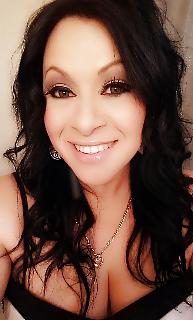 15P Naughty milf latina