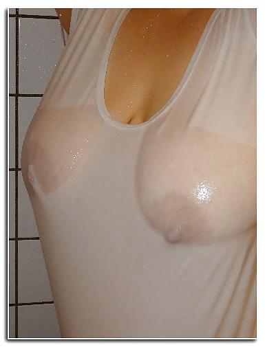 20P Wet T-shirt