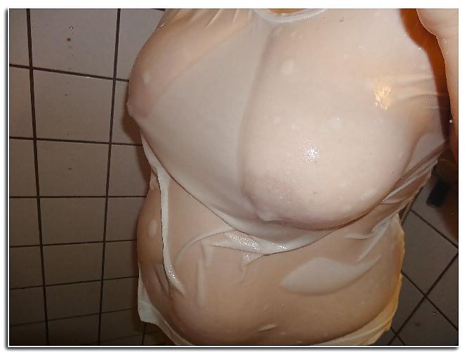 20P Wet T-shirt