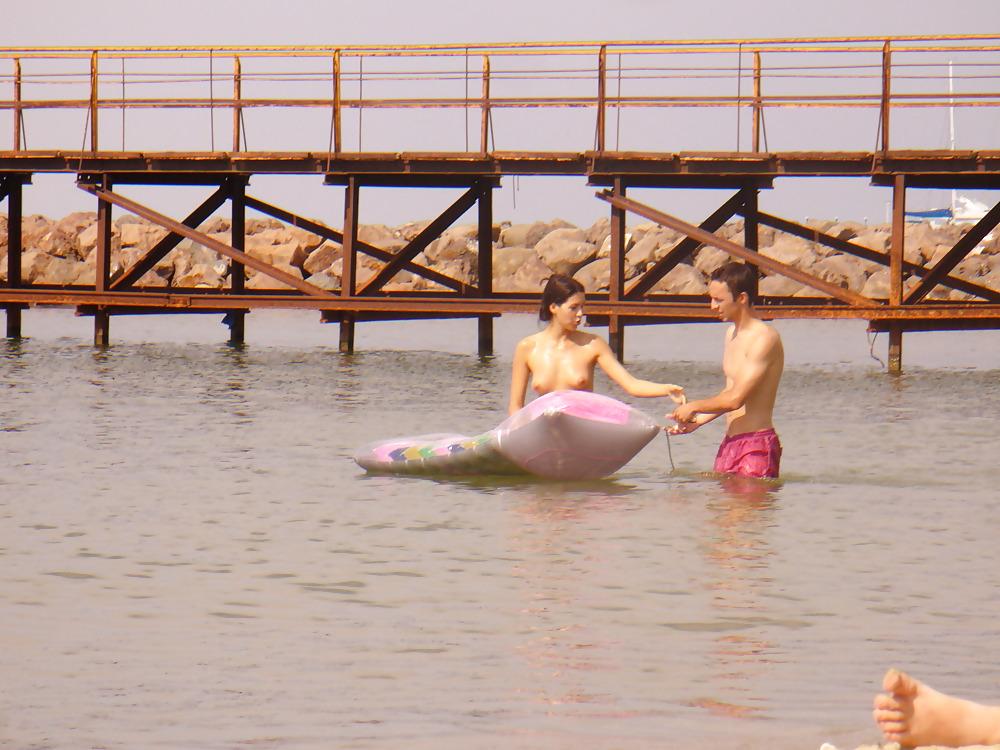 15P Bulgarian couple 1 (black sea)