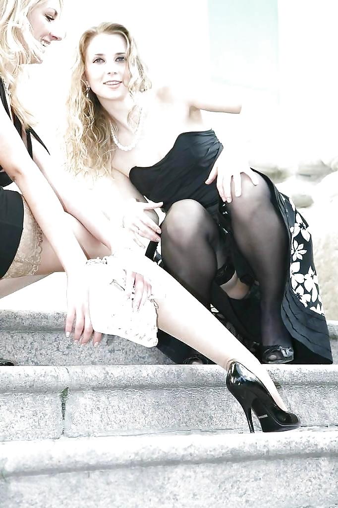 25P Nylon upskirt