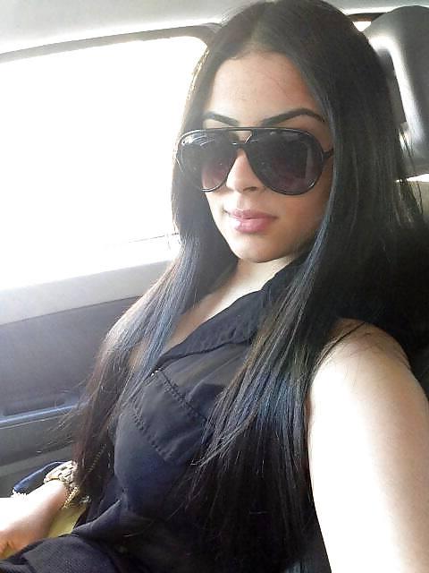25P Sexy Latina NN