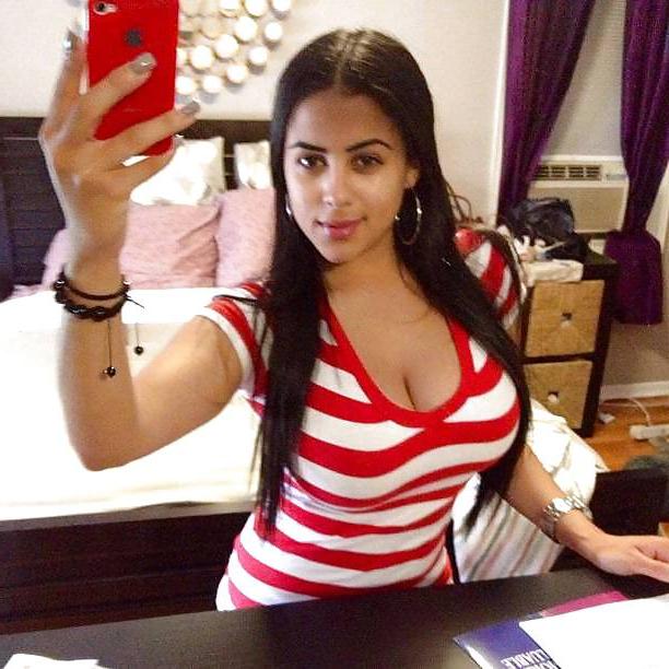 25P Sexy Latina NN