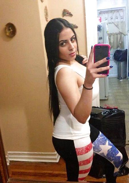 25P Sexy Latina NN