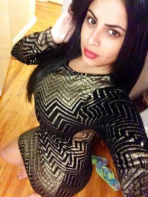 25P Sexy Latina NN