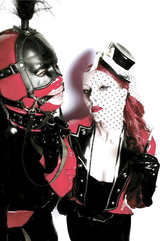 25P Smoking femdom