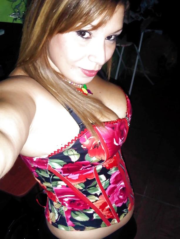 25P Yummy latina milf